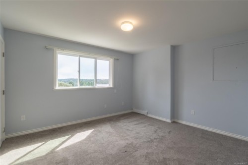 253/255 Heddle Ave, View Royal, BC - Indoor Photo Showing Other Room