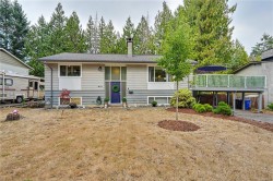 3374 Uplands Dr Nanaimo, BC V9T 2T5