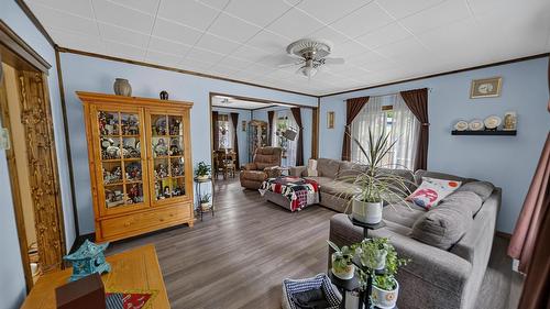 5469 Cory Road, Wynndel, BC - Indoor