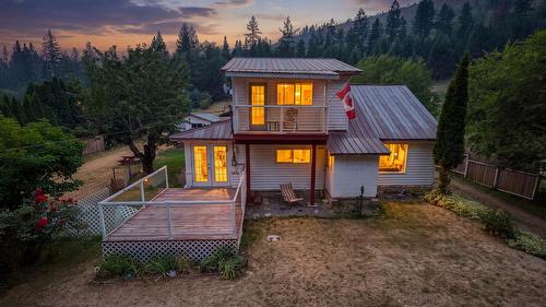 5469 Cory Road, Wynndel, BC - Outdoor
