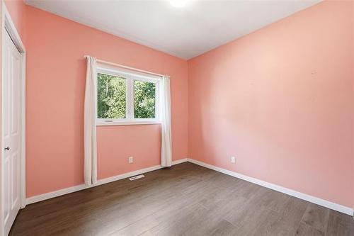 44062 Road 43E Rd, Richer, MB - Indoor Photo Showing Other Room