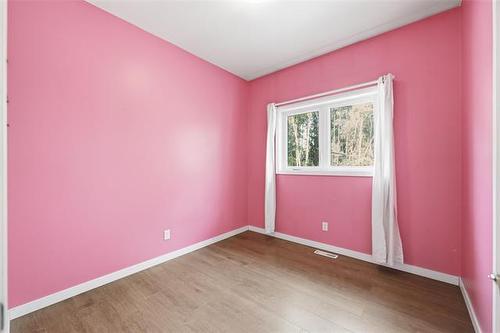 44062 Road 43E Rd, Richer, MB - Indoor Photo Showing Other Room