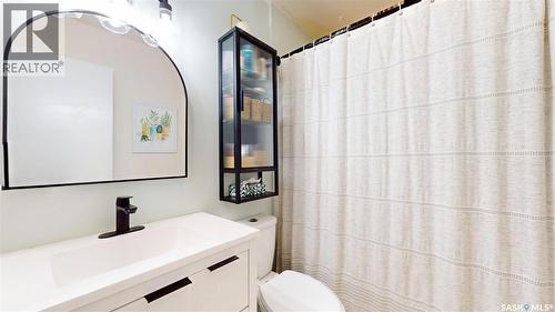 1947 Athol Street, Regina, SK - Indoor Photo Showing Bathroom