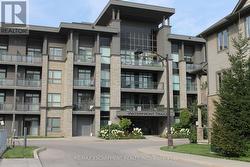 316 - 35 SOUTHSHORE CRESCENT Hamilton, ON L8E 0J2