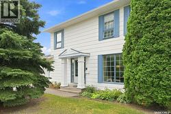 Crescent 211 David Knight CRESCENT  Saskatoon, SK S7K 5L7