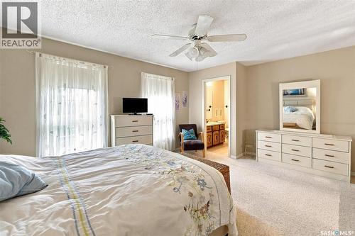 Crescent 211 David Knight Crescent, Saskatoon, SK - Indoor Photo Showing Bedroom