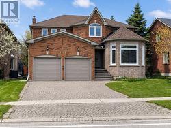 1466 BAYSHIRE DRIVE Oakville, ON L6H 6E7