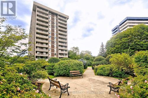 806 - 60 Inverlochy Boulevard, Markham, ON - Outdoor With Balcony