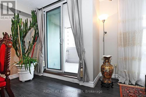 806 - 60 Inverlochy Boulevard, Markham, ON - Indoor Photo Showing Other Room