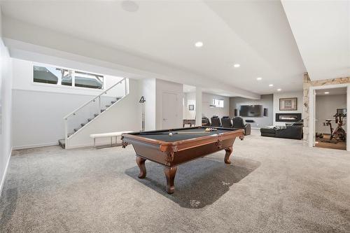 8 Orchard Gate, Oak Bluff, MB - Indoor Photo Showing Other Room