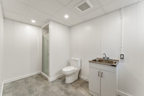 Bathroom - 930 Ch. Viens, Magog, QC - Indoor Photo Showing Bathroom