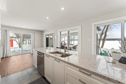 Kitchen - 930 Ch. Viens, Magog, QC - Indoor Photo Showing Kitchen With Upgraded Kitchen