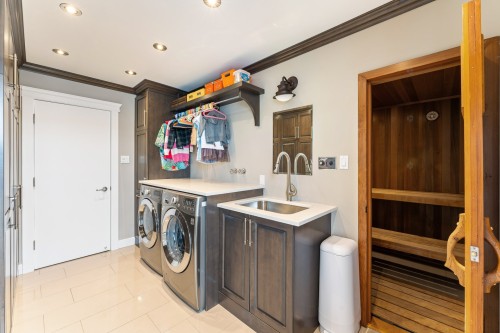 Salle de lavage - 916Z Ch. Viens, Magog, QC - Indoor Photo Showing Laundry Room