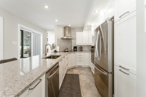 Cuisine - 916Z Ch. Viens, Magog, QC - Indoor Photo Showing Kitchen With Upgraded Kitchen