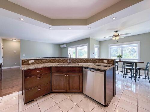 54 Ferry Road, Cornwall, PE - Indoor Photo Showing Kitchen