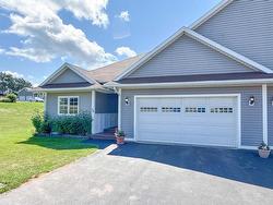 54 Ferry Road  Cornwall, PE C0A 1H4