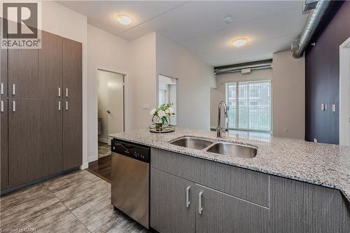 62 BALSAM Street Unit# H201 , Waterloo, Ontario N2L 3H2 5