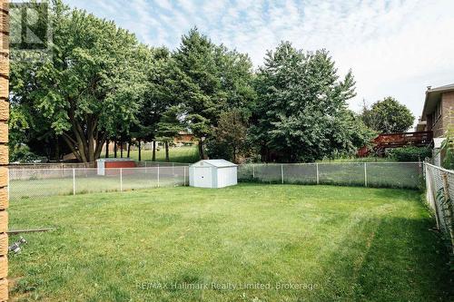 117 Old Country Drive, Kitchener, ON - Outdoor With Backyard