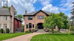 20 BLAINE DRIVE Toronto, ON M3B 2G4