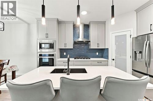 8718 Wheat Crescent, Regina, SK - Indoor Photo Showing Kitchen With Upgraded Kitchen