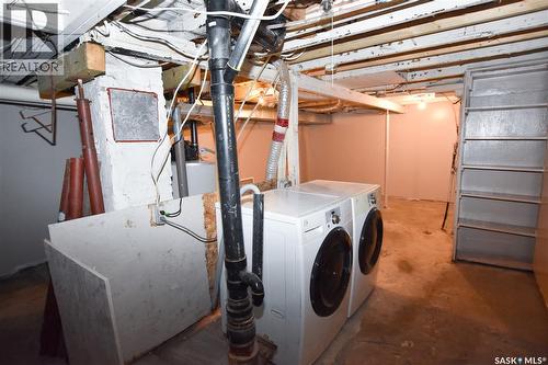 1626 19Th Street W, Saskatoon, SK - Indoor Photo Showing Laundry Room