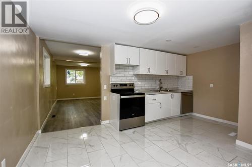 1626 19Th Street W, Saskatoon, SK - Indoor Photo Showing Kitchen