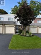 44 WOODY VINE WAY Toronto, ON M2J 4H6