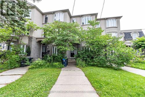 UPPER - 6 ALTAMONT ROAD , Toronto, Ontario M2M 1S4 2