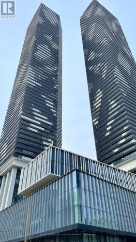 6812 - 55 COOPER STREET , Toronto, Ontario M5E 0G1 2