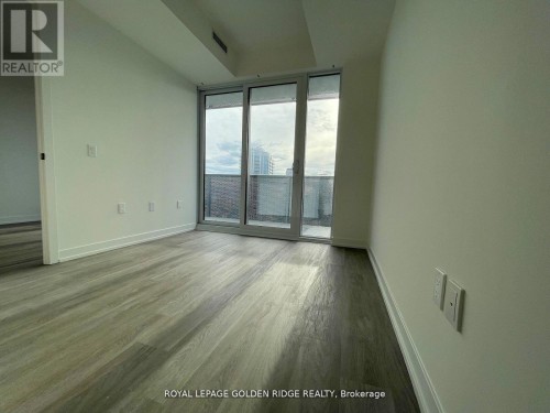 6812 - 55 COOPER STREET , Toronto, Ontario M5E 0G1 3