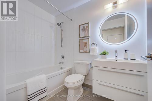 901 - 297 COLLEGE STREET , Toronto, Ontario M5T 1S2 4