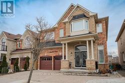 4 AQUILINA COURT Ajax, ON L1Z 0E5