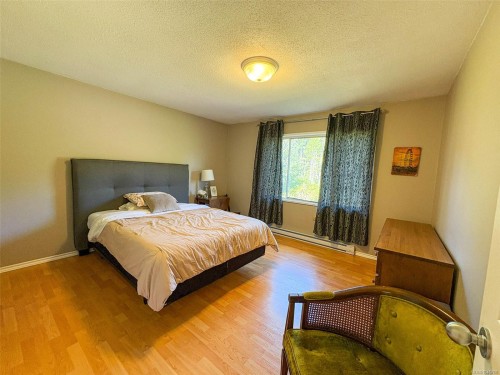 556 Coal Harbour Rd, Coal Harbour, BC 