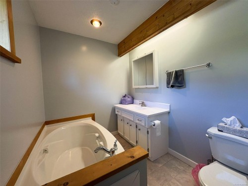 556 Coal Harbour Rd, Coal Harbour, BC 