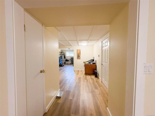 556 Coal Harbour Rd, Coal Harbour, BC 