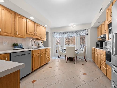 65 Appian Way, Dartmouth, NS - Indoor Photo Showing Kitchen