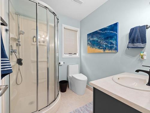 65 Appian Way, Dartmouth, NS - Indoor Photo Showing Bathroom