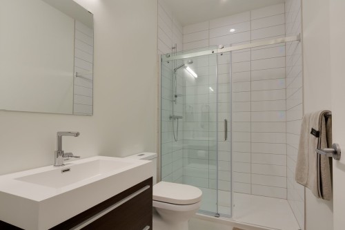 Bathroom - 504-1155 Rue De La Montagne, Montréal (Ville-Marie), QC - Indoor Photo Showing Bathroom