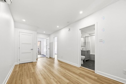 Overall view - 385 Rue Gilford, Montréal (Le Plateau-Mont-Royal), QC - Indoor Photo Showing Other Room