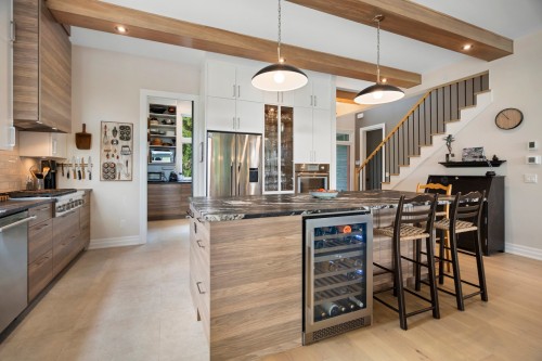 Vue d'ensemble - 320 Ch. D'Iron Hill, Lac-Brome, QC - Indoor Photo Showing Kitchen With Upgraded Kitchen