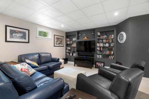 Salle familiale - 320 Ch. D'Iron Hill, Lac-Brome, QC - Indoor