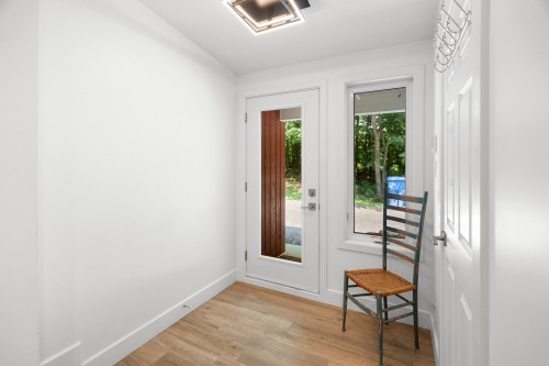 Hall d'entrée/Vestibule - 320 Ch. D'Iron Hill, Lac-Brome, QC - Indoor Photo Showing Other Room