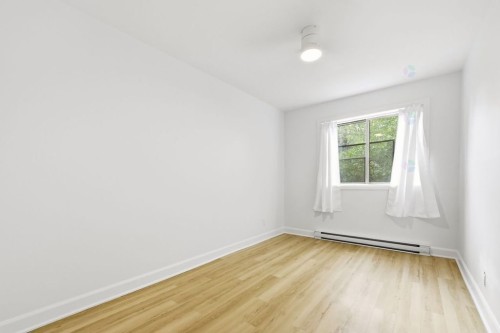 Bedroom - 389 Rue Gilford, Montréal (Le Plateau-Mont-Royal), QC - Indoor Photo Showing Other Room