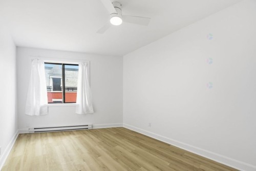 Bedroom - 389 Rue Gilford, Montréal (Le Plateau-Mont-Royal), QC - Indoor Photo Showing Other Room