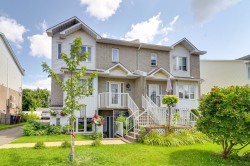 9023 Rue De Tilly Laval (Saint-François), QC H7A 3Z7