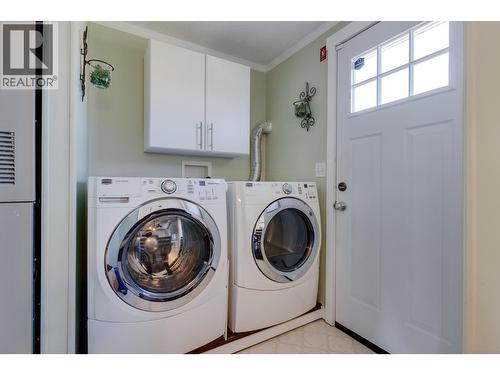 4616 Gray Drive, Prince George, BC - Indoor Photo Showing Laundry Room