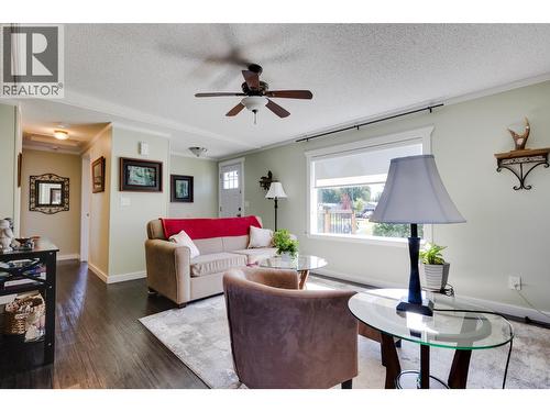 4616 Gray Drive, Prince George, BC - Indoor Photo Showing Living Room