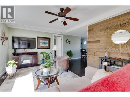 4616 Gray Drive, Prince George, BC - Indoor Photo Showing Living Room