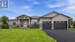 1914 CEDARLAKES WAY Ottawa, ON K4P 0E4