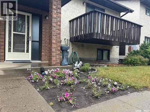 4 416 Heritage Drive, Estevan, SK - Outdoor With Deck Patio Veranda